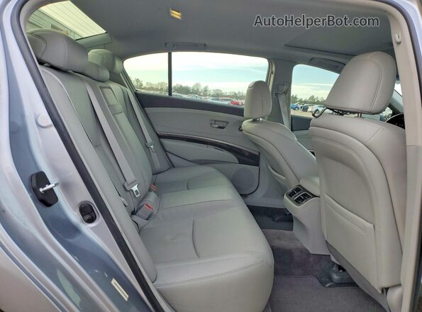 JH4KC1F52HC000986 2017 ACURA RLX Серебряный Вид задних сидений