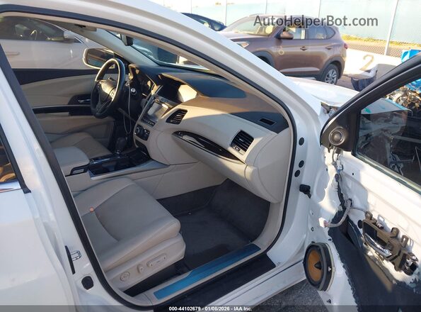 JH4KC1F95GC000367 2016 ACURA RLX Белый Вид салона спереди