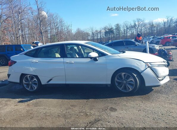 JHMZC5F1XJC015437 2018 HONDA CLARITY PLUG-IN HYBRID White 360 interior view
