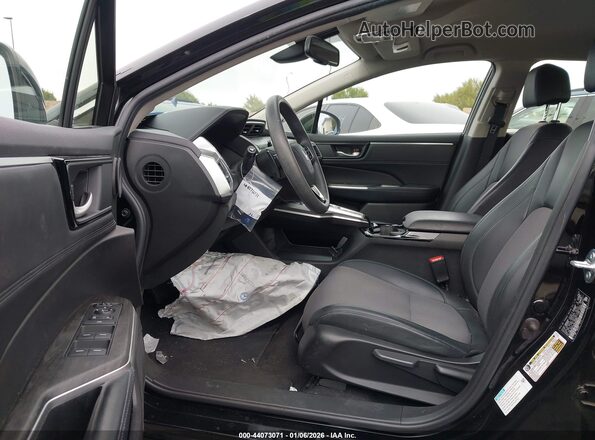 JHMZC5F1XJC023683 2018 HONDA CLARITY PLUG-IN HYBRID Черный Вид салона спереди