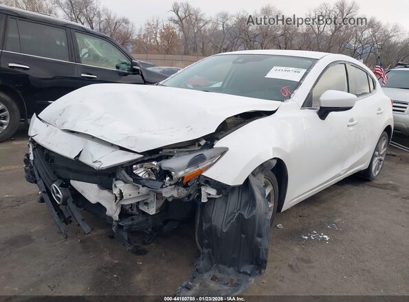 JM1BN1L76H1101901 2017 MAZDA 3 Белый Передняя левая четверть