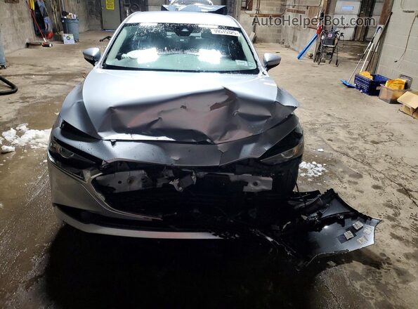 JM1BPBAM8K1146838 2019 MAZDA 3 Серебряный Вид спереди