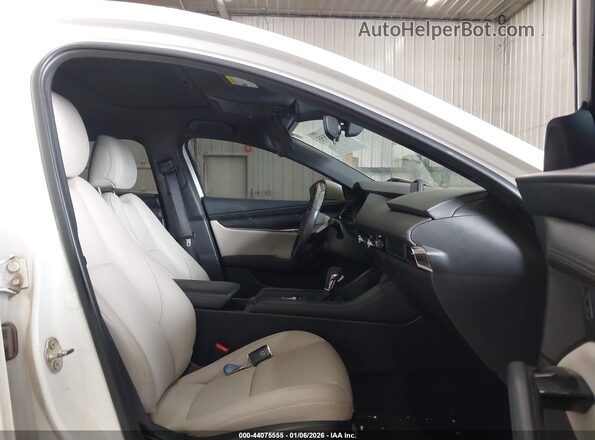 JM1BPBLL4M1343948 2021 MAZDA 3 White Widok wnętrza z przodu