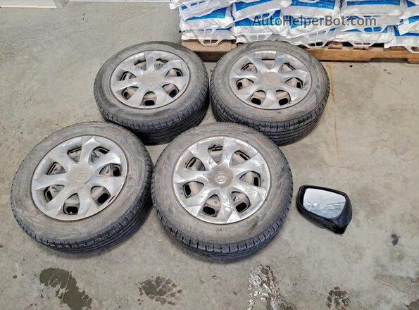 JM1DKFB79H0167977 2017 MAZDA CX-3 Blue Widok naklejki z numerem VIN