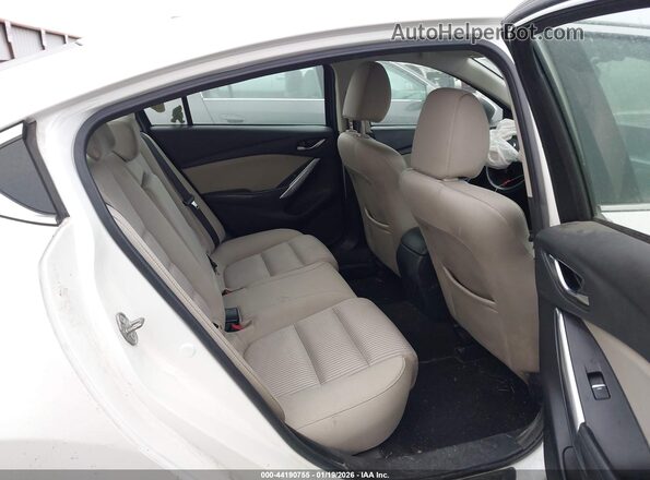 JM1GL1U52H1138257 2017 MAZDA 6 White Vista de la etiqueta del VIN