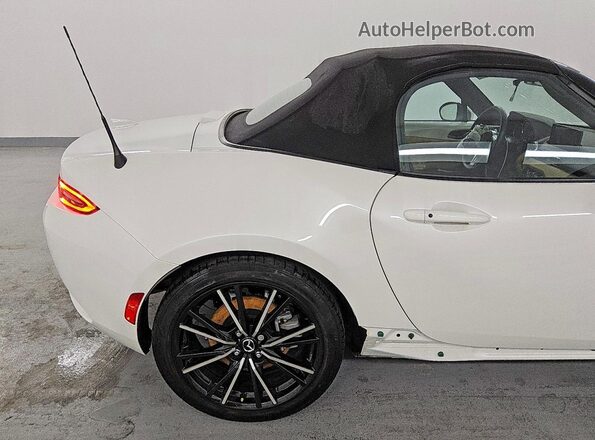 JM1NDAD70R0609433 2024 MAZDA MX-5 Белый Вид задних сидений