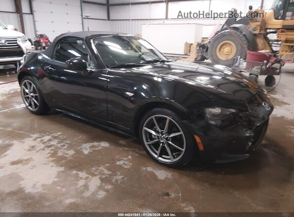 JM1NDAD71P0550812 2023 MAZDA MX-5 MIATA Черный Передняя правая четверть