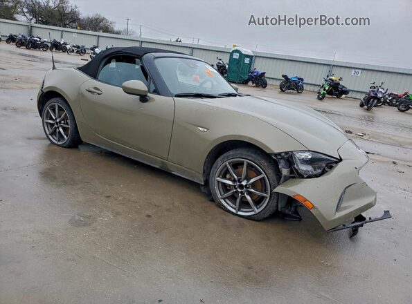 JM1NDAD72P0557607 2023 MAZDA MX-5 Желто-коричневый Передняя правая четверть
