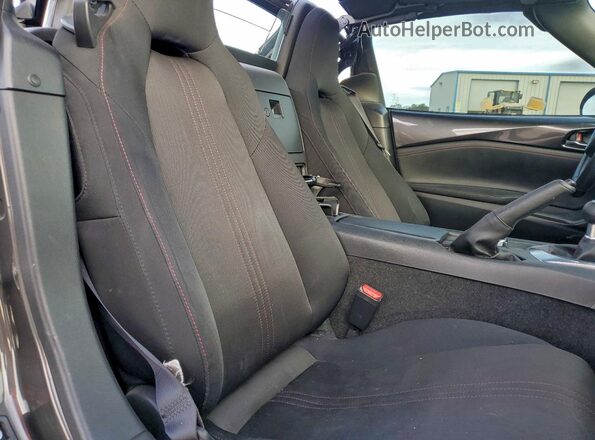 JM1NDAL72H0100685 2017 MAZDA MX-5 Gray Widok tylnych siedzeń