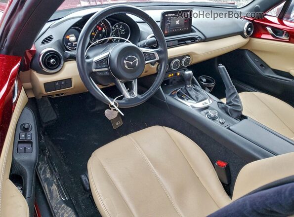 JM1NDAM72L0413288 2020 MAZDA MX-5 Красный Вид панели приборов