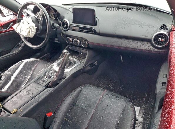 JM1NDAM77K0311824 2019 MAZDA MX-5 Красный Вид панели приборов