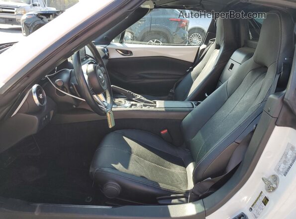 JM1NDAM78L0411044 2020 MAZDA MX-5 Белый Вид салона спереди