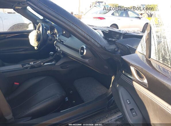 JM1NDAM78S0651631 2025 MAZDA MX-5 MIATA RF Black Widok wnętrza z przodu