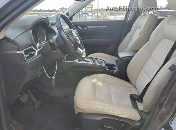 JM3KFACL2H0155249 2017 MAZDA CX-5 Серый Вид салона спереди