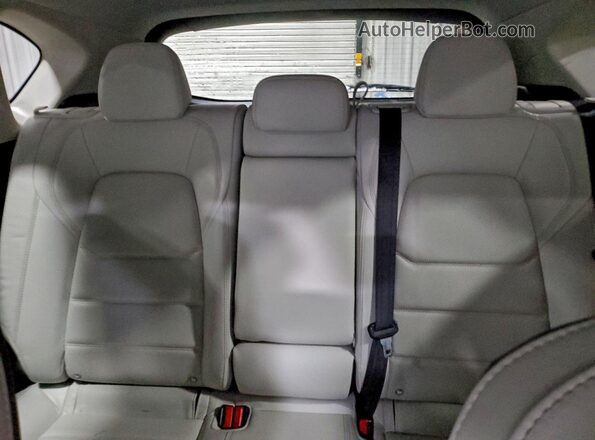 JM3KFBAY5L0771525 2020 MAZDA CX-5 White Вид задніх сидінь