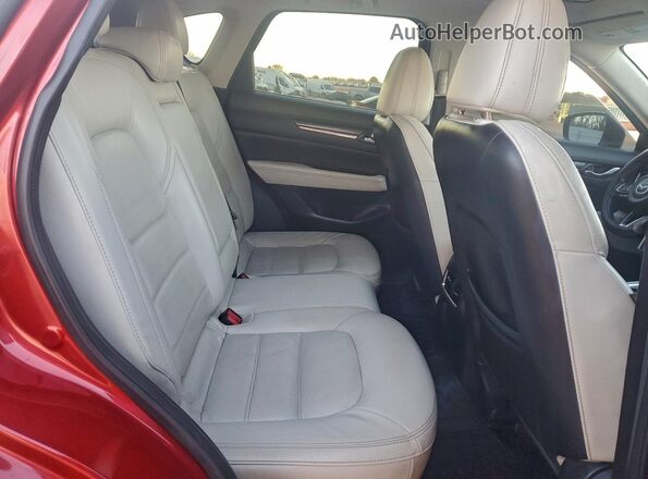 JM3KFBDL2H0129089 2017 MAZDA CX-5 Красный Вид задней части салона