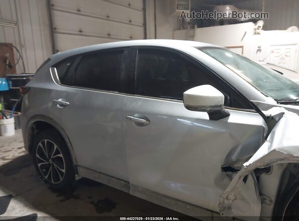JM3KFBEM3N0528192 2022 MAZDA CX-5 Серебряный Вид задней части салона