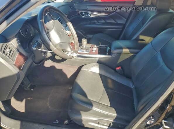 JN1BY1AP3HM741124 2017 INFINITI Q70 Черный Вид салона спереди