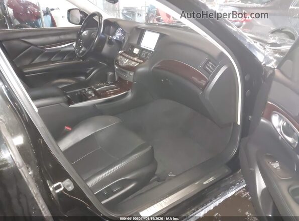 JN1BY1PPXHM170075 2017 INFINITI Q70L Черный Вид салона спереди