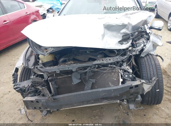 JN1CV7APXHM642090 2017 INFINITI Q50 Silver Widok z przodu