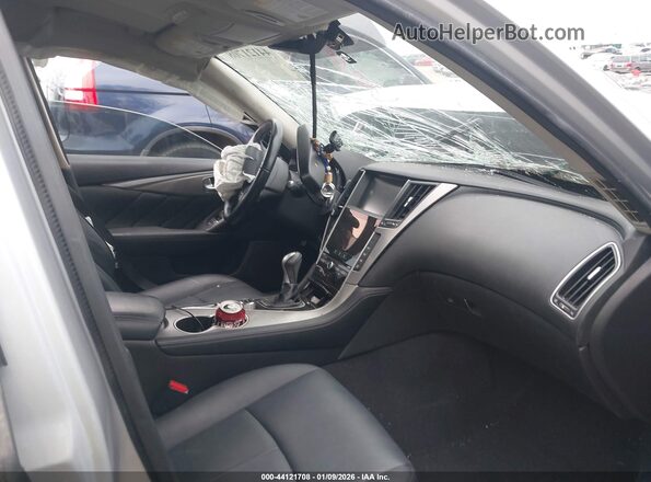 JN1CV7APXHM642090 2017 INFINITI Q50 Silver Widok wnętrza z przodu