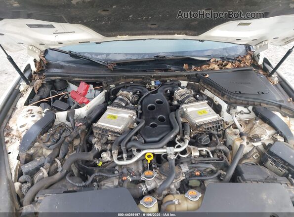 JN1EV7AP3JM360050 2018 INFINITI Q50 White Widok z tyłu