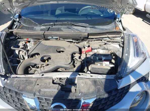 JN8AF5MR9HT701806 2017 NISSAN JUKE Silver Հետևի տեսք