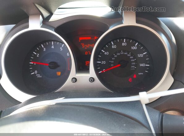JN8AF5MR9HT701806 2017 NISSAN JUKE Silver Հետևի նստատեղերի տեսք
