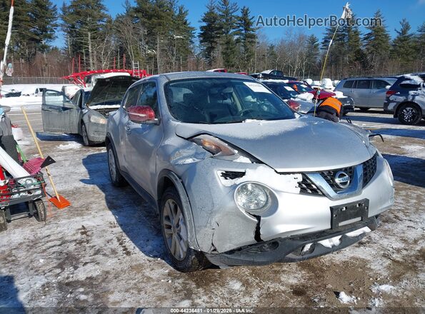 JN8AF5MV5HT750563 2017 NISSAN JUKE Серебряный Передняя правая четверть