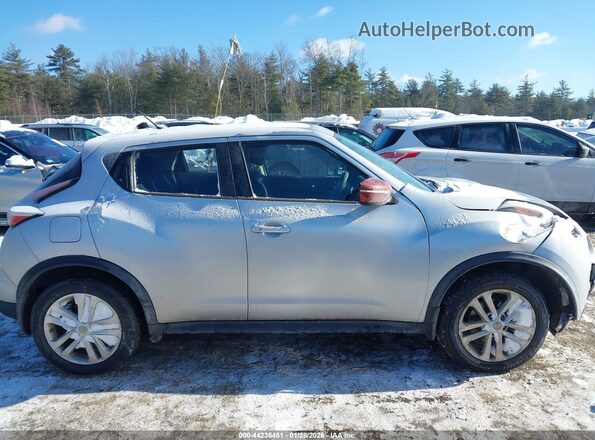 JN8AF5MV5HT750563 2017 NISSAN JUKE Серебряный Вид задней части салона