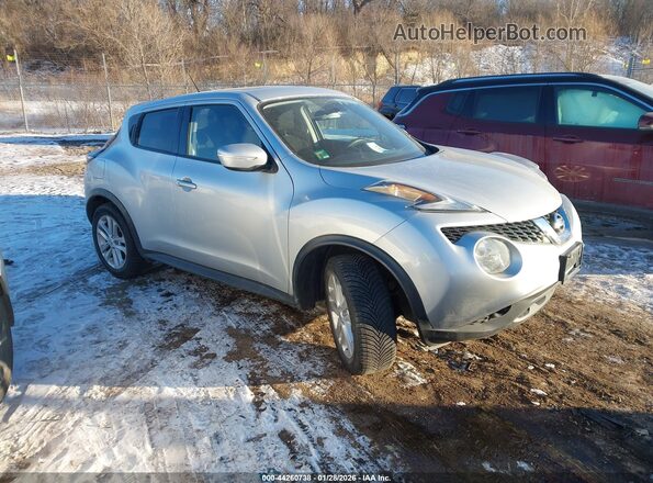 JN8AF5MVXGT651008 2016 NISSAN JUKE Silver Front right