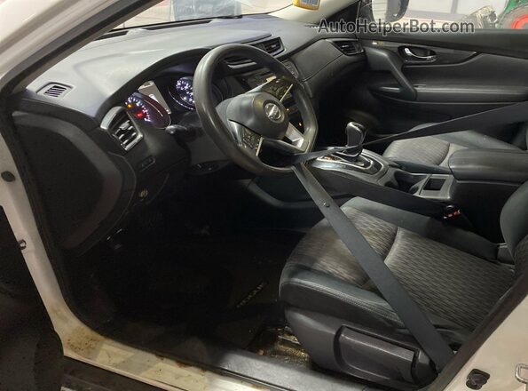 JN8AT2MV3HW005140 2017 NISSAN ROGUE  Вид подкапотного пространства