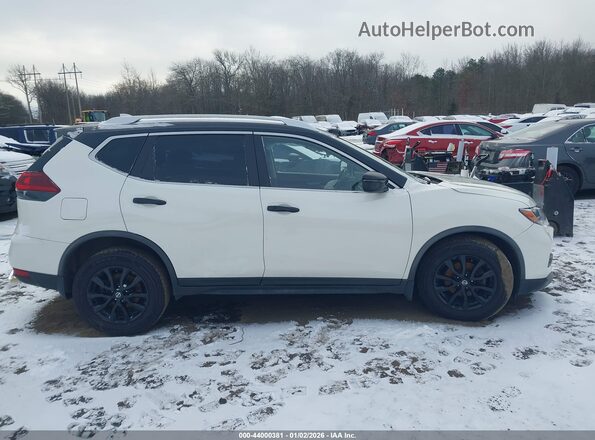 JN8AT2MV7LW124592 2020 NISSAN ROGUE White Widok wnętrza z tyłu