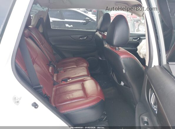 JN8AT2MV7LW124592 2020 NISSAN ROGUE White Widok naklejki z numerem VIN