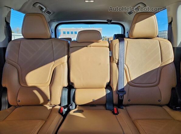 JN8AZ3BE6S9701357 2025 INFINITI QX80 White Widok tylnych siedzeń