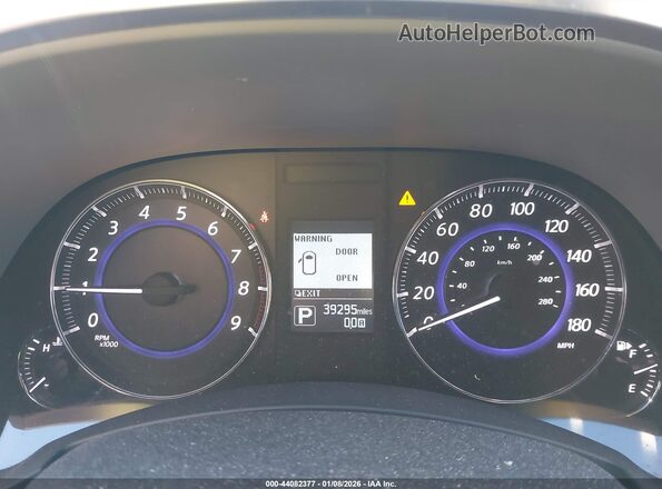 JN8CS1MW7HM416163 2017 INFINITI QX70 Черный Вид задних сидений