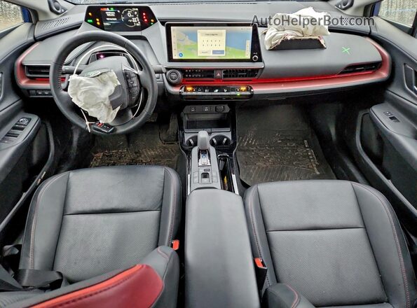 JTDACACU2R3011934 2024 TOYOTA PRIUS Синий Вид панели приборов