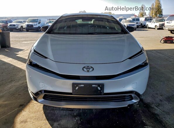 JTDACACU3P3005654 2023 TOYOTA PRIUS White Դիմացի տեսք