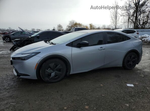 JTDACACU3P3008330 2023 TOYOTA PRIUS Silver Przód lewy