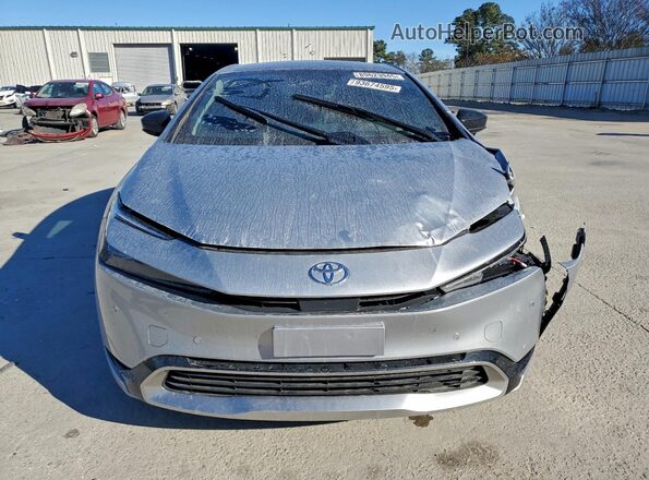 JTDACACU4R3031103 2024 TOYOTA PRIUS Серебряный Вид спереди