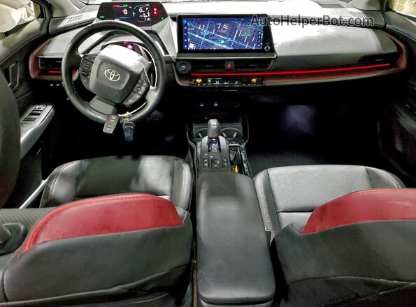 JTDACACU6S3046742 2025 TOYOTA PRIUS Black Widok deski rozdzielczej