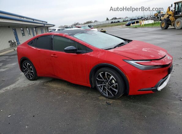 JTDACACUXP3004968 2023 TOYOTA PRIUS Red Przód prawy