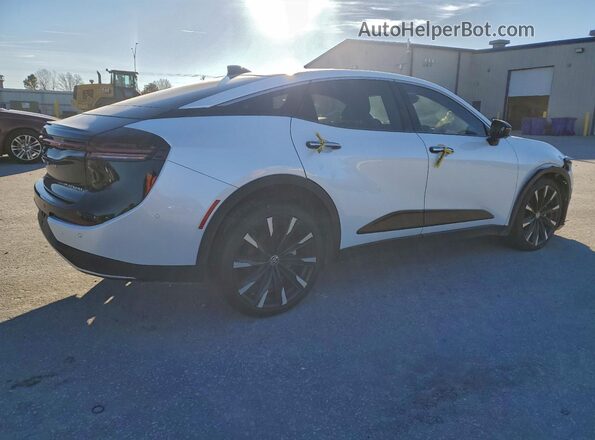 JTDAFAAF5P3003299 2023 TOYOTA CROWN White Tył prawy