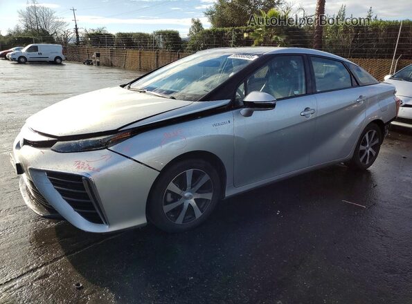 JTDBVRBD1JA005153 2018 TOYOTA MIRAI Silver Vista tres cuartos delantera izquierda