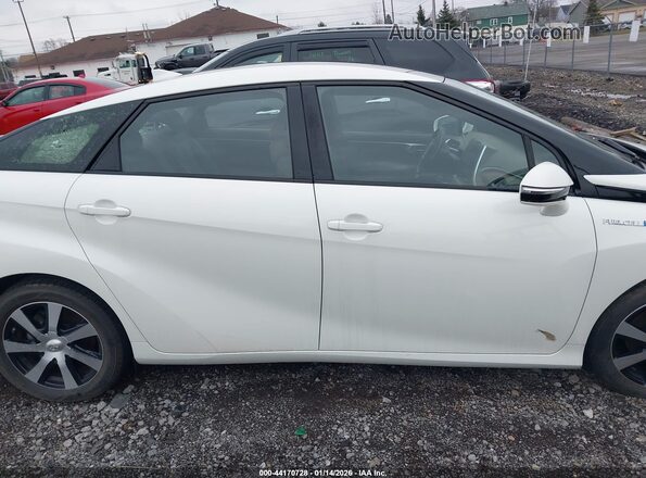JTDBVRBD3HA003592 2017 TOYOTA MIRAI Белый Вид задней части салона