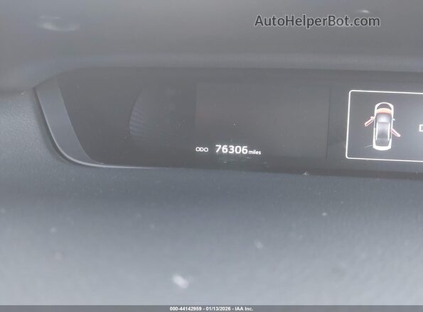 JTDBVRBD6HA002257 2017 TOYOTA MIRAI Silver Հետևի նստատեղերի տեսք