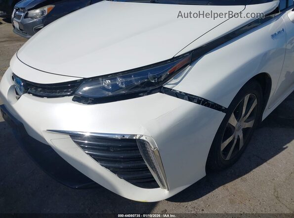JTDBVRBD8JA005005 2018 TOYOTA MIRAI Белый Вид спереди