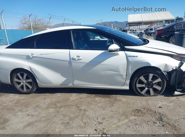 JTDBVRBD8JA005005 2018 TOYOTA MIRAI Белый Вид задней части салона