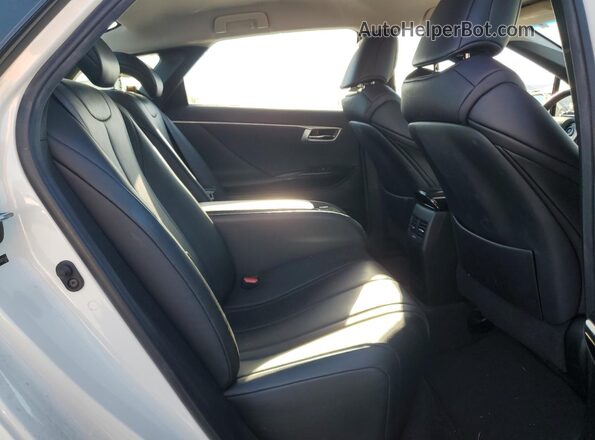 JTDBVRBDXJA005166 2018 TOYOTA MIRAI White Widok tylnych siedzeń