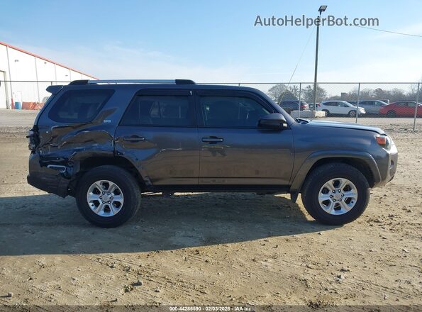 JTEBU5JR4L5771748 2020 TOYOTA 4RUNNER Серый Вид задней части салона